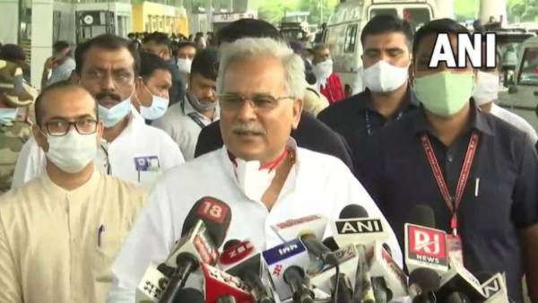 ఉద్వాసన కత్తి.. ఉద్వాసన కత్తి..