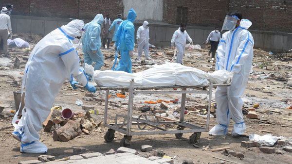 ప్రపంచ వ్యాప్తంగా మరోసారి పెరుగుతున్న కరోనా కేసులు