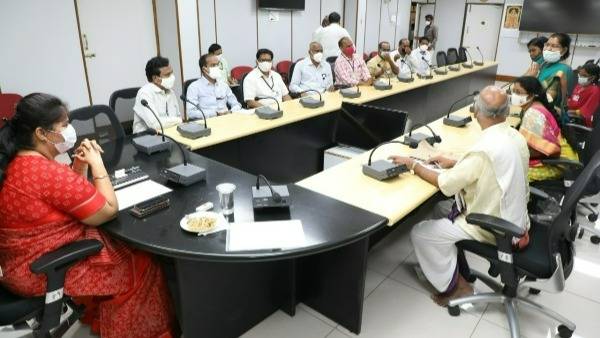  ఉద్యోగులు అందరికి సహకరించండి