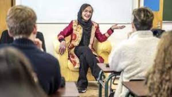 తాలిబన్ల పాలనను ప్రతిఘటిస్తున్న ఆఫ్ఘన్ మొదటి మహిళా మేయర్ గఫారీ