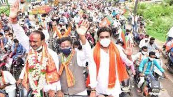 హుజురాబాద్ లో కరోనా పెరుగుతుందని చెప్పిన హెల్త్ డైరెక్టర్