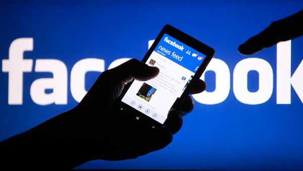  యూట్యూబ్, ఫేస్ బుక్ కు నోటీసులు