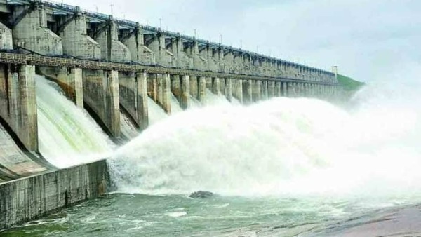 పలు ప్రాజెక్టుల గేట్లు ఎత్తివేత