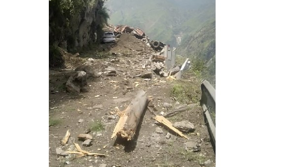 himachal pradesh landslide : bus with 32 passengers buried under debris in kinnaur