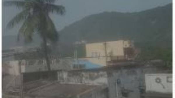 ఫార్మా కర్మాగారంలో విష వాయువుల లీకేజ్ తో తాడి గ్రామంలో ఆందోళన