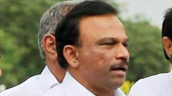 అనుమతుల కంటే అదనంగా మట్టి తరలింపు .. నోటీసులు ఇచ్చామన్న అధికారులు 