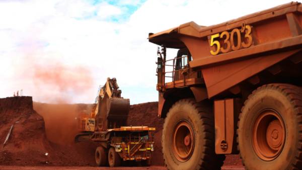 విశాఖలోనూ మైనింగ్ అక్రమాలపై రంగంలోకి విచారణ కమిటీ విశాఖలోనూ మైనింగ్ అక్రమాలపై రంగంలోకి విచారణ కమిటీ