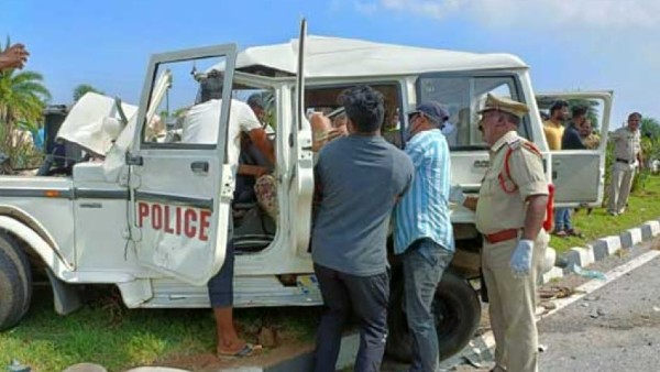 ap home minister and dgp condolences to srikakulam road accident deaths families ap home minister and dgp condolences to srikakulam road accident deaths families