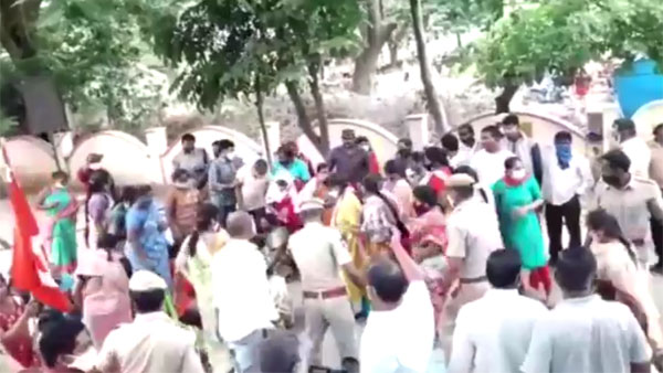 కార్మికుల జీతాలు ఇవ్వకుండా అరెస్ట్ చేసి జైలుకు పంపటంపై లోకేష్ సీరియస్