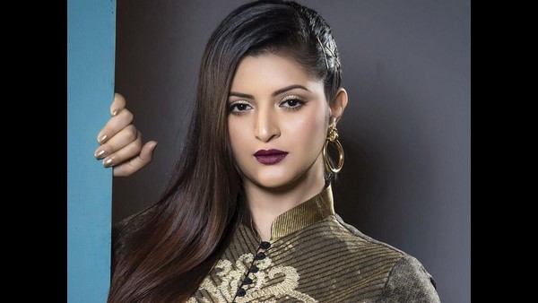 పొలిటికల్ లీడర్ మీద రేప్ కేసు పెట్టిన హీరోయిన్