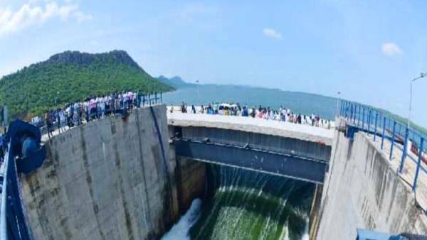  పులిచింతల గేటుపై రాజకీయం