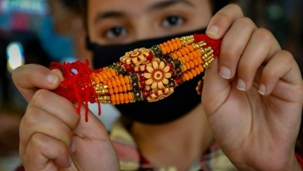 రక్షా బంధనం రోజు చంద్రుడితో పాటు నవ గ్రహాల పూజలు చేస్తే దోష నివారణ 