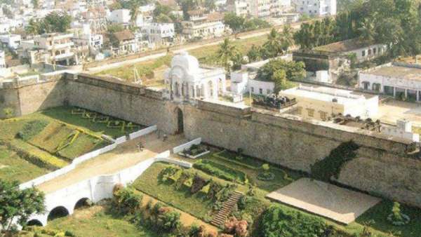 మాన్సాస్ వివాదం