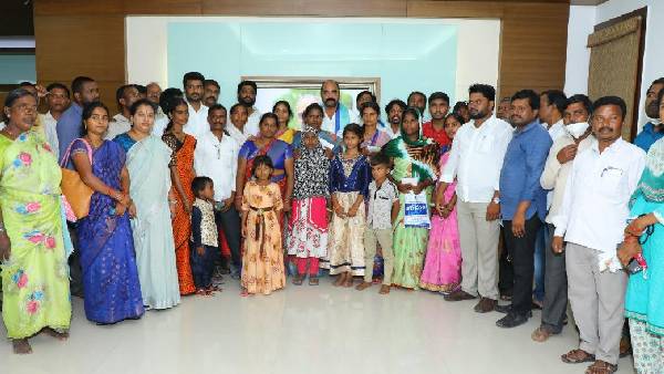 Sharmila fulfilled immediately after speaking.! Sharmila fulfilled immediately after speaking.!