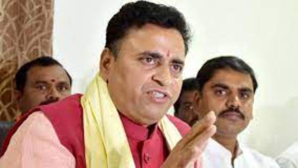  పేర్ని నాని వ్యాఖ్యలతో దుమారం..