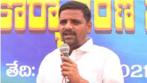 పాదయాత్రకు ముందు అరెస్ట్...