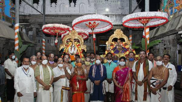 పెద్దజీయర్ స్వామి, టీటీడీ ఈవో, జెఈవో పెద్దజీయర్ స్వామి, టీటీడీ ఈవో, జెఈవో