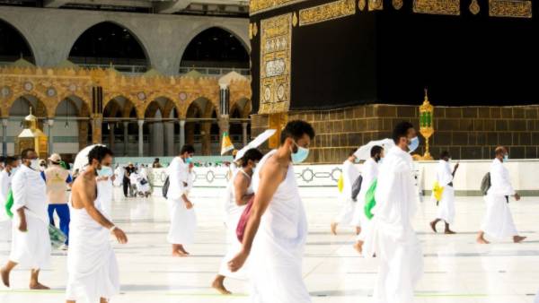 తొలుత 60 వేల మందికి తొలుత 60 వేల మందికి