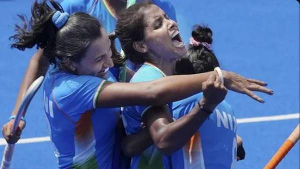 చుట్టుపక్కల వాళ్లే...