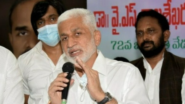 పులిచింతల సందర్శనకు వెళ్ళిన టీడీపీ నేతలు , అడ్డుకున్న పోలీసులు 
