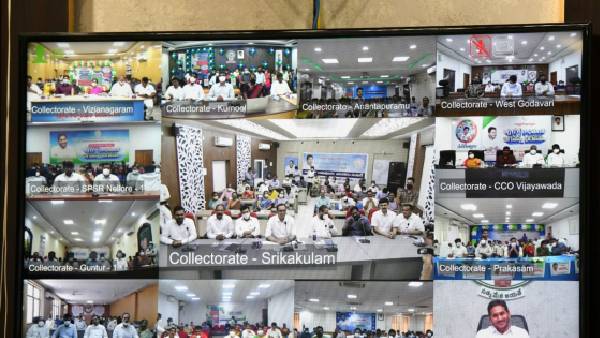 అగ్రిగోల్డ్ బాధితుల వ్యధ అగ్రిగోల్డ్ బాధితుల వ్యధ