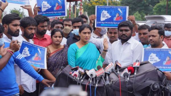 రెండు లక్షల ఉద్యోగాలు ఖాళీగా ఉన్నా ఎందుకు భర్తీ చేయడం లేదు రెండు లక్షల ఉద్యోగాలు ఖాళీగా ఉన్నా ఎందుకు భర్తీ చేయడం లేదు