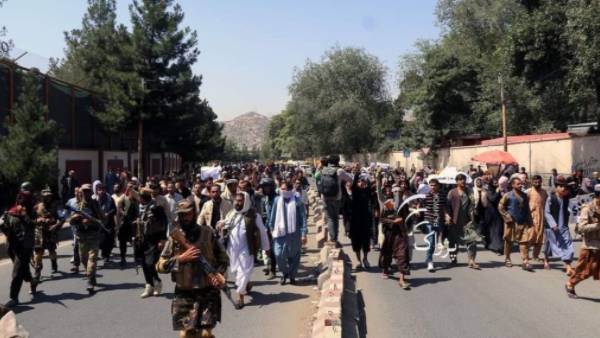  పాకిస్తాన్ వ్యతిరేకులపై ఉక్కుపాదం