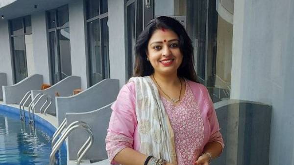 నరేంద్ర మోడీ ధూతనుంటూ ప్రియాంక టిబ్రే..