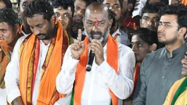 ఖాళీలపై శ్వేతపత్రం ప్రకటించాలని డిమాండ్... ఖాళీలపై శ్వేతపత్రం ప్రకటించాలని డిమాండ్...