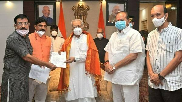 గవర్నర్ కు మొర పెట్టుకున్నా.. గవర్నర్ కు మొర పెట్టుకున్నా..