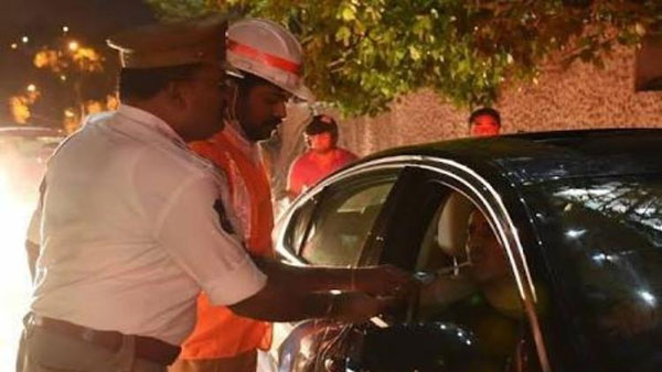 hyderabad youth fled with breath analyzer machine while police conducting drunk and drive tests hyderabad youth fled with breath analyzer machine while police conducting drunk and drive tests