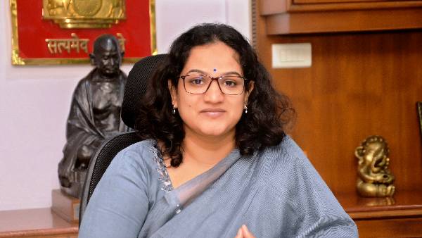 విశాఖ రాజధాని ఎఫెక్ట్