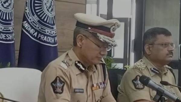 ఇప్పటివరకు జాతీయ స్థాయిలో 130 అవార్డులు ఇప్పటివరకు జాతీయ స్థాయిలో 130 అవార్డులు