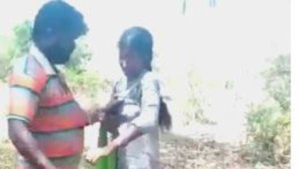 కొట్టొద్దని బతిమాలుతున్నా వదలకుండా దాడి కొట్టొద్దని బతిమాలుతున్నా వదలకుండా దాడి