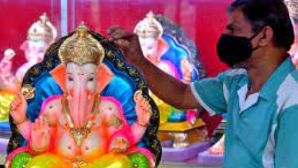  కరోనా నేపథ్యంలో కఠిన నిర్ణయాలు..