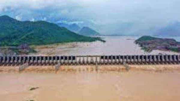 గోదావరి నదిపై తెలంగాణా అనధికారిక ప్రాజెక్ట్ లను టార్గెట్ చేస్తున్న ఏపీ ప్రభుత్వం