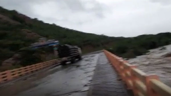 పింఛా, వెలిగల్లు ఫుల్.. పింఛా, వెలిగల్లు ఫుల్..