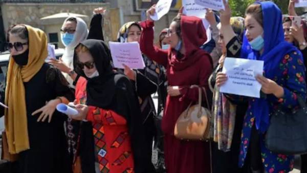 మహిళల ప్రాతినిధ్యం కోసం డిమాండ్...