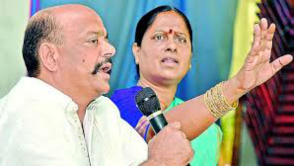 మంత్రుల మకాం..