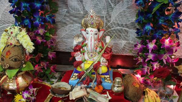 వినాయకునికి పూజలు