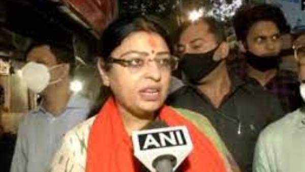 క్రిమినల్ కేసులు వెల్లడించలేదని.. మమత ఎన్నికల అఫిడవిట్ పై బీజేపీ అభ్యర్థి అభ్యంతరం