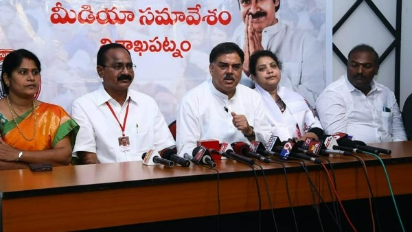 అక్టోబర్లో పవన్ కళ్యాణ్ విశాఖ స్టీల్ ప్లాంట్ సందర్శన అక్టోబర్లో పవన్ కళ్యాణ్ విశాఖ స్టీల్ ప్లాంట్ సందర్శన