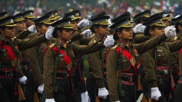 ఇటీవల ఎన్డిఎ ప్రవేశ పరీక్షకు స్త్రీలను అనుమతించకపోవటంపై సుప్రీం ఆగ్రహం ఇటీవల ఎన్డిఎ ప్రవేశ పరీక్షకు స్త్రీలను అనుమతించకపోవటంపై సుప్రీం ఆగ్రహం