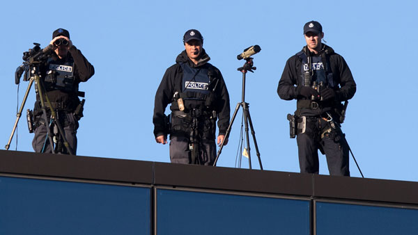 దుండగుడి కాల్చివేత..