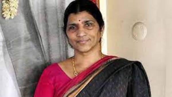 జగన్ కనుసైగ చేస్తే చాలు .. దేనికైనా సిద్ధం అంటూ వ్యాఖ్యలు