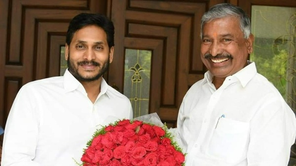 వైసీపీ వైపే.. వైసీపీ వైపే..