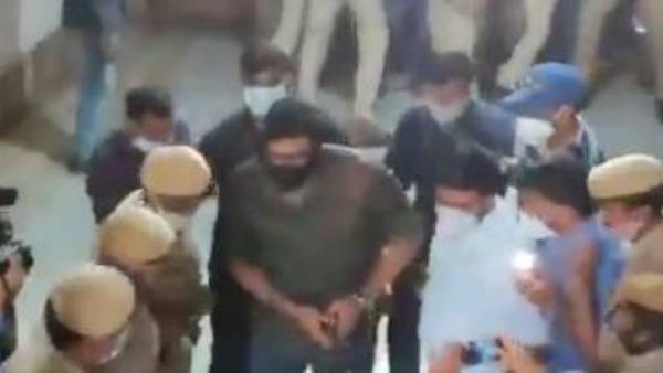  కెల్విన్ నుంచి కీలక లీడ్స్..