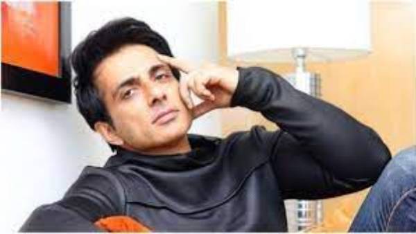 ముంబై నివాసంతో పాటు నాగపూర్, జైపూర్ లో ఏకకాలంలో సోదాలు ముంబై నివాసంతో పాటు నాగపూర్, జైపూర్ లో ఏకకాలంలో సోదాలు