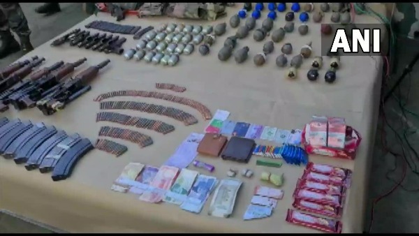 ముగ్గురు టెర్రరిస్ట్ లను హతమార్చిన భద్రతా దళాలు 