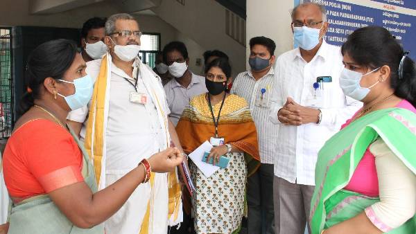 కోవిడ్ దెబ్బతో బ్రేక్ కోవిడ్ దెబ్బతో బ్రేక్